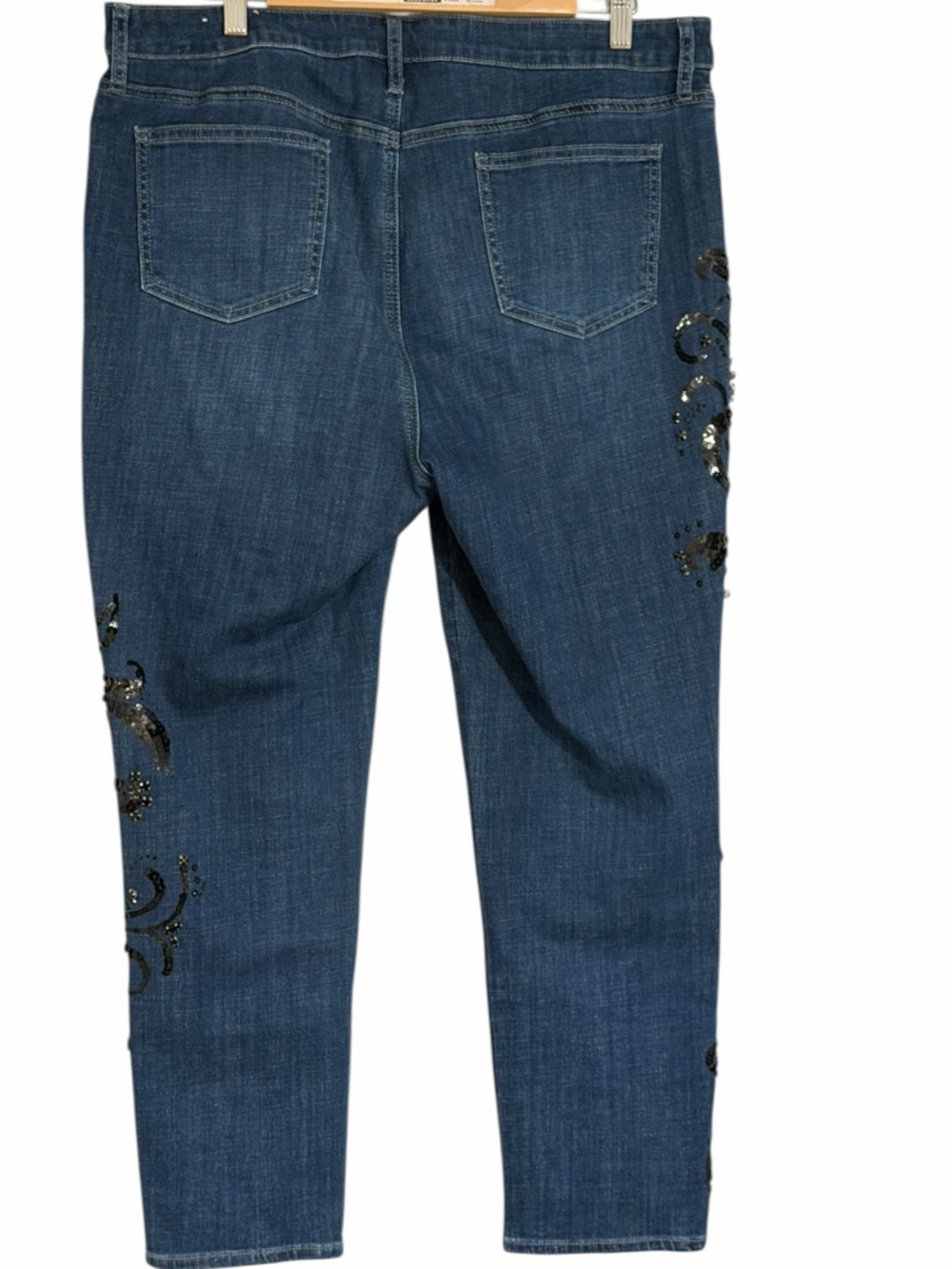 Chico's sz 3 (16) So Slimming Girlfriend Slim Leg Ankle w/Black Sequin Scrolls - Picture 3 of 9